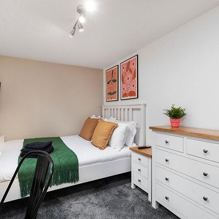 Cosy One Bed Apt In Leeds City Apartment ภายนอก รูปภาพ